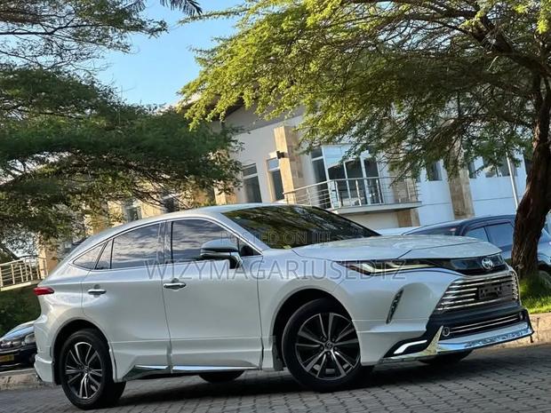 Toyota Harrier Z 2021 Ivory