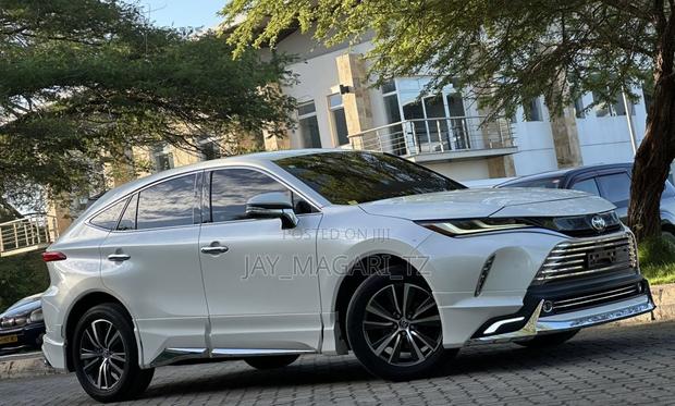 Toyota Harrier 2021 White