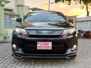 Toyota Harrier 2.0 2016 Ivory for sale