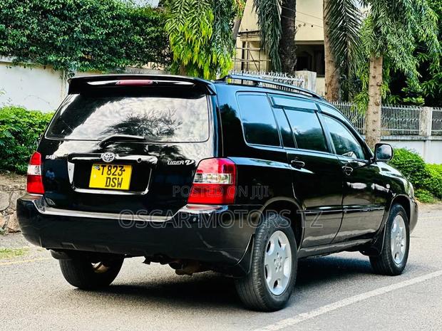Toyota Kluger 2004 Black