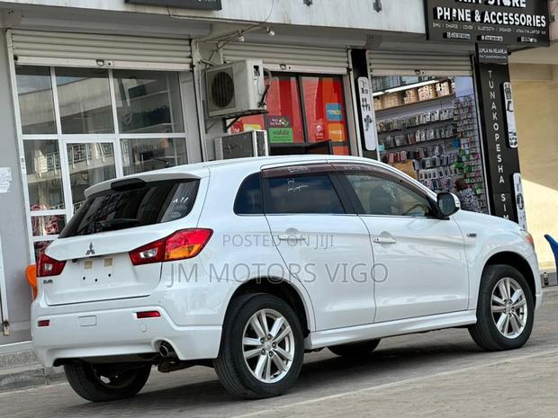Mitsubishi RVR 2009 White
