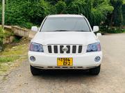 Toyota Kluger 2004 White for sale