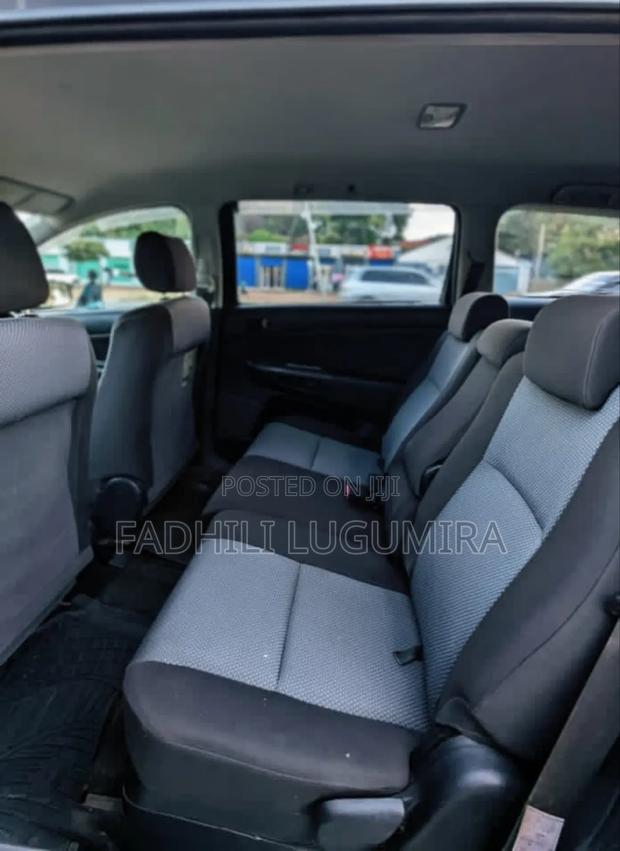 Toyota Wish 2004 Gray
