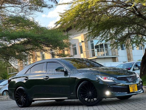 Toyota Mark X 2010 Green