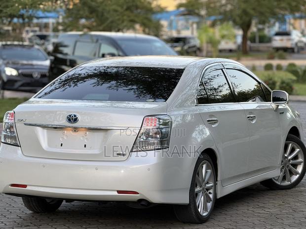 Toyota Sai 2.4 Hybrid FWD 2012 White