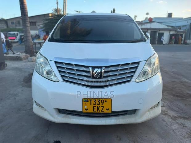 Toyota Alphard 2010 White
