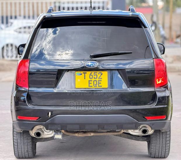 Subaru Forester 2010 Black