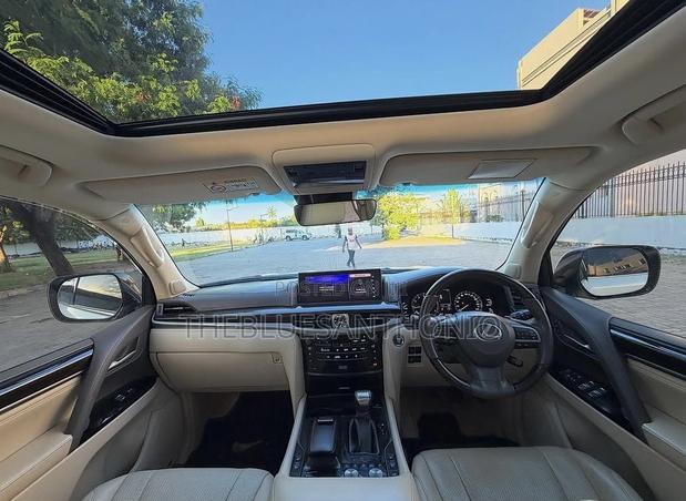 Lexus LX 2019 White