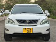 Toyota Harrier 2010 White for sale