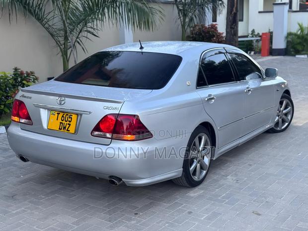 Toyota Crown 2007 Silver