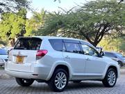 Toyota Vanguard 2010 Pearl for sale