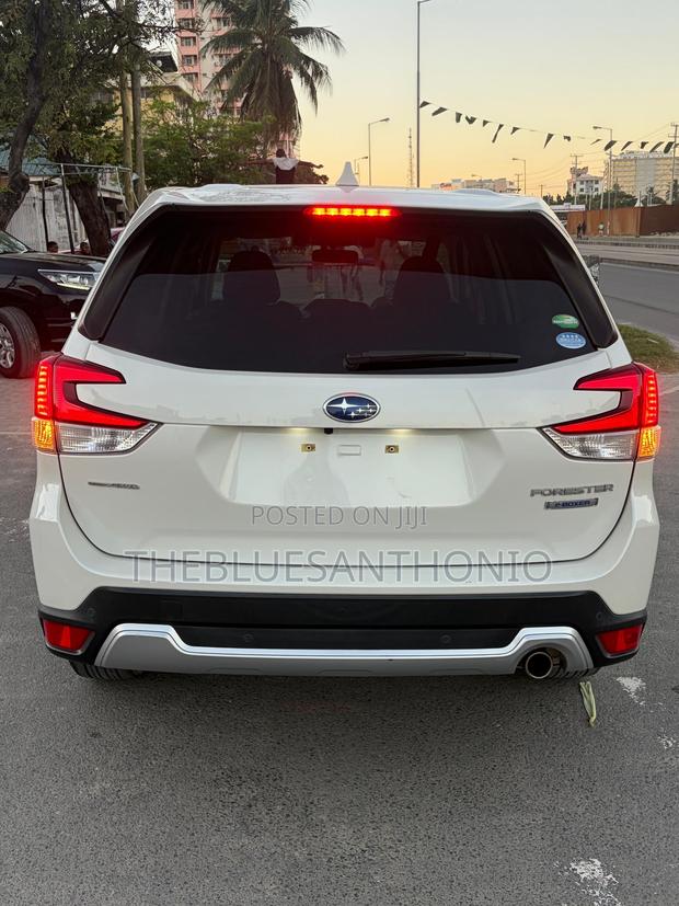 Subaru Forester 2019 White