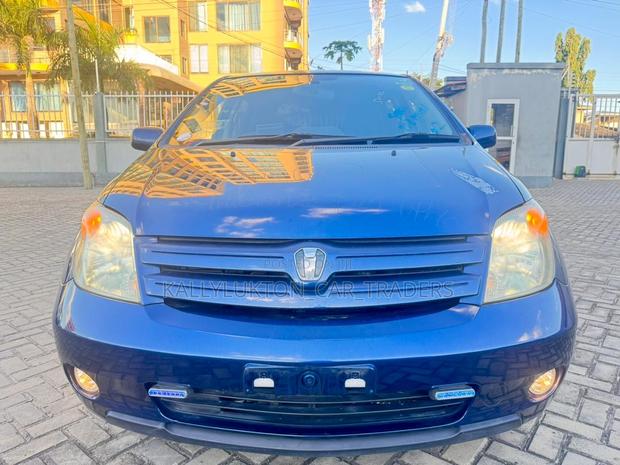Toyota IST 2007 Blue