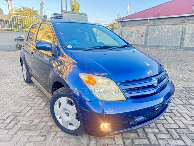 Toyota IST 2007 Blue