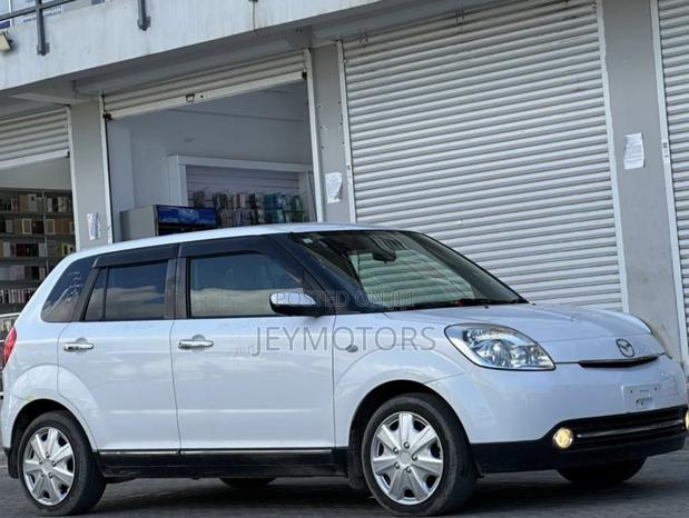 Mazda Verisa 2008 White