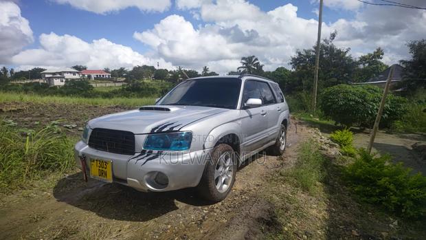 Subaru Forester 2001 Silver