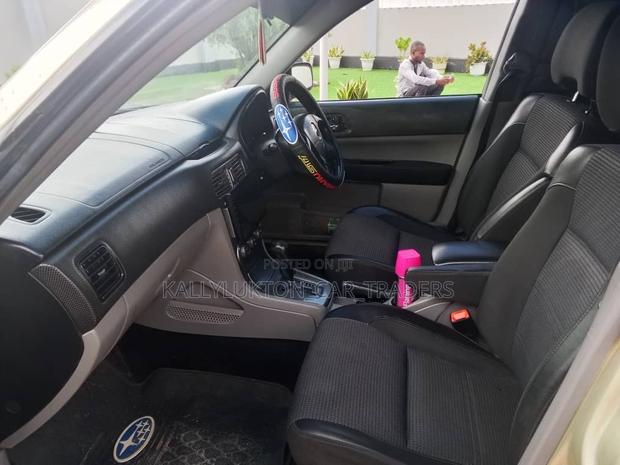 Subaru Forester 2011 Gold