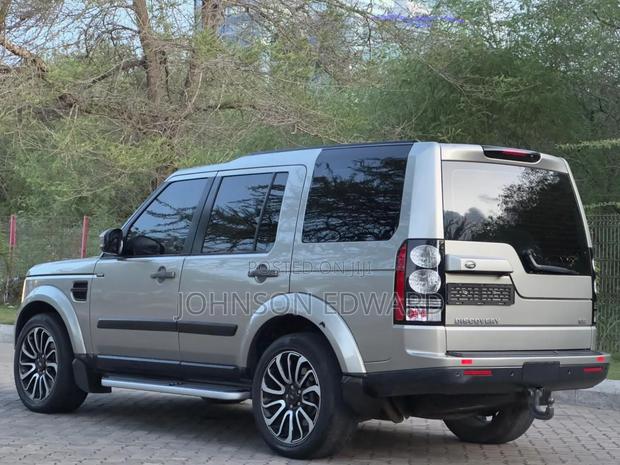 Land Rover Discovery 2016 Silver