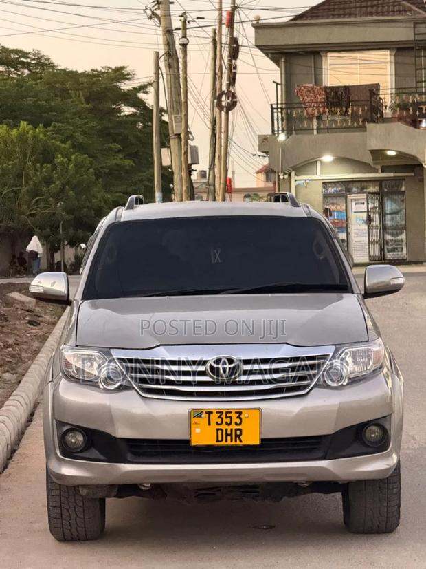 Toyota Fortuner 2008 Silver