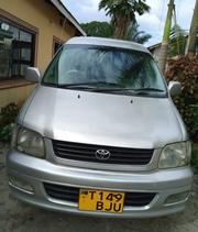 Toyota Noah 2001 Silver for sale