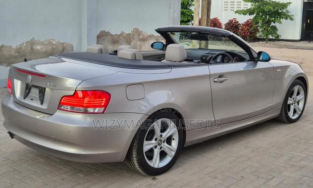 BMW 1 Series 2009 Beige