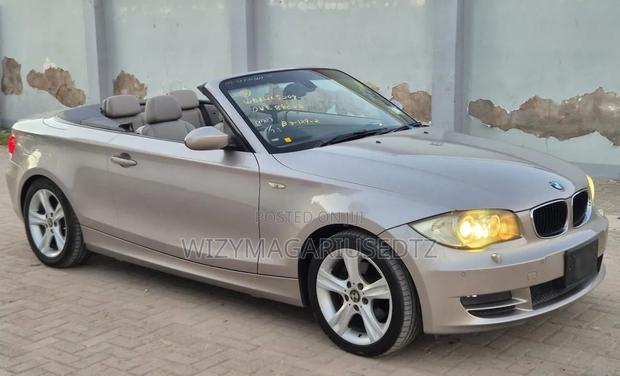BMW 1 Series 2009 Beige
