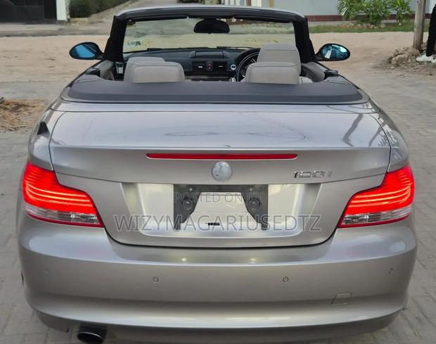 BMW 1 Series 2009 Beige