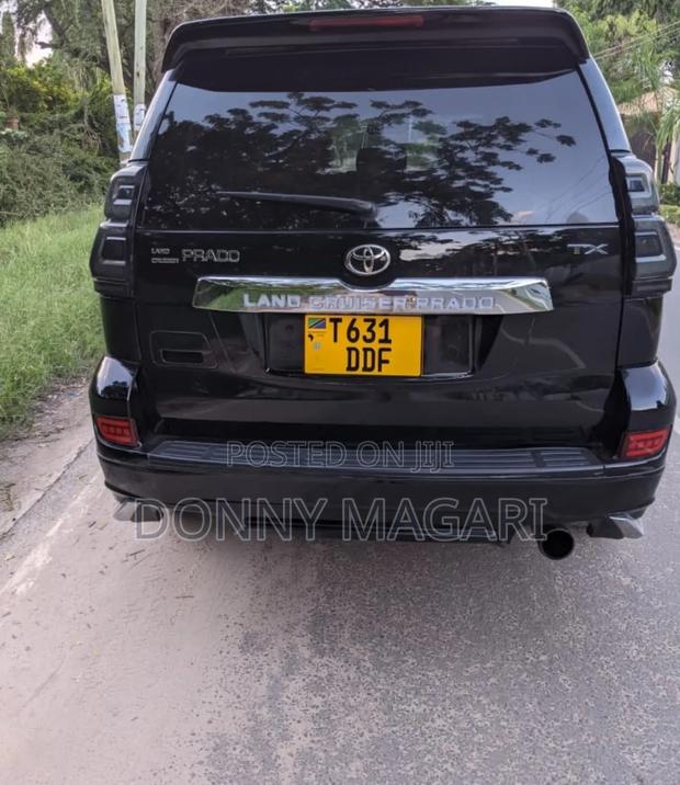 Toyota Land Cruiser Prado 2006 Black