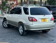 Toyota Harrier 2001 White for sale