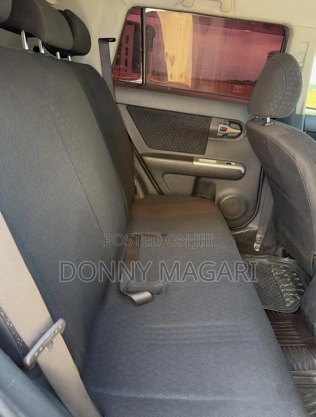 Toyota Corolla Rumion 2010 Silver