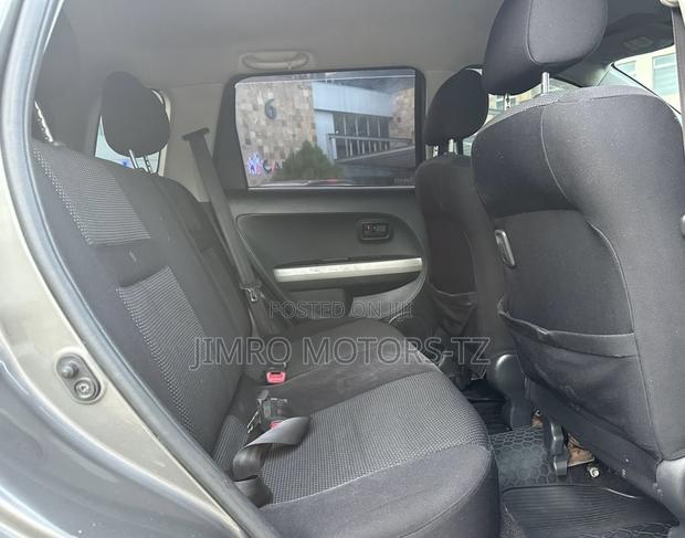 Toyota IST 2005 Gray