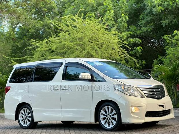 Toyota Alphard 2010 White