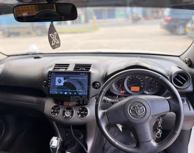 Toyota RAV4 2007 White