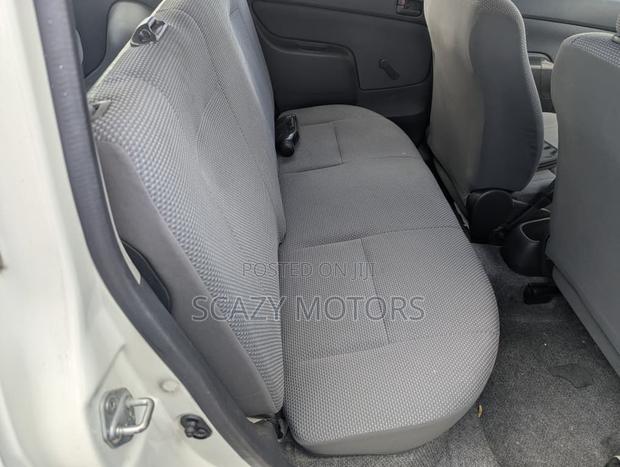 Toyota Succeed 2005 White