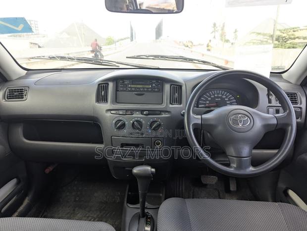 Toyota Succeed 2005 White