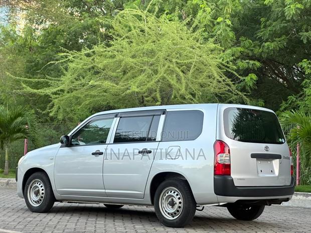 Toyota Probox 1.5 GL 2WD 2014 Silver