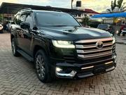 Toyota Land Cruiser LC300 2024 Black for sale
