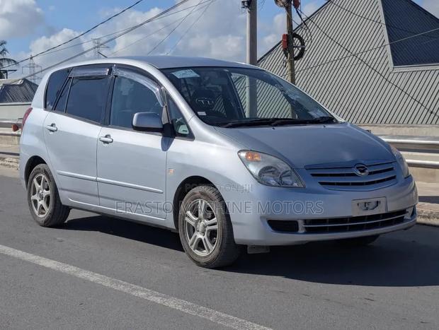 Toyota Corolla Spacio 1.8 X 2WD 2003 Silver