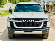 Toyota Land Cruiser LC300 2024 White for sale