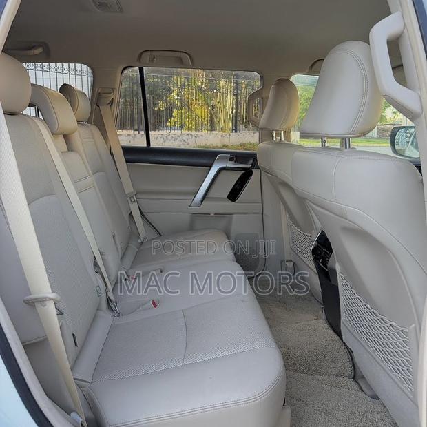 Toyota Land Cruiser Prado 2.8 2020 White
