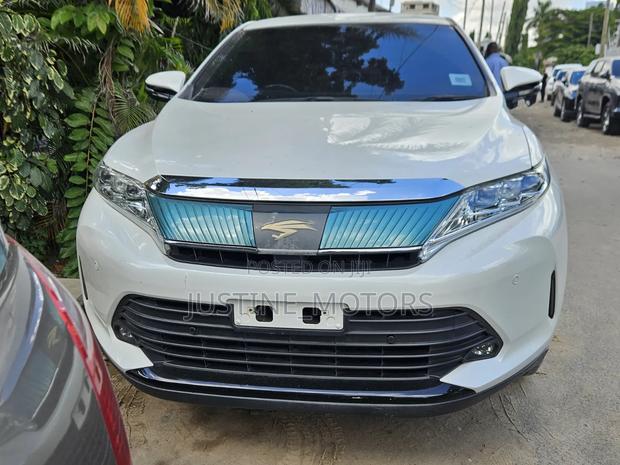 Toyota Harrier 2018 White