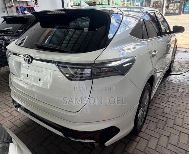 Toyota Harrier 2014 White