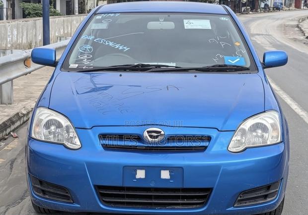 Toyota Corolla RunX 2005 Blue