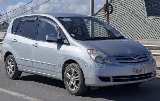 Toyota Corolla Spacio 2003 Silver