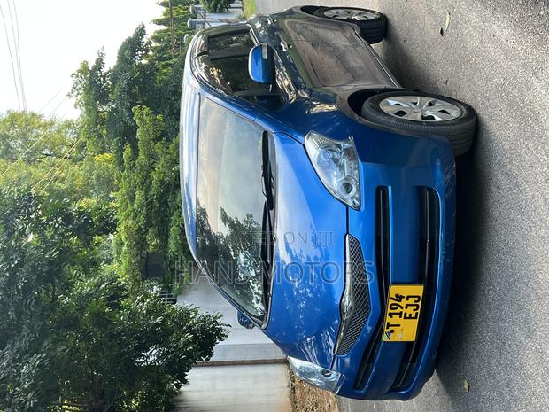 Toyota Ractis 2008 Blue