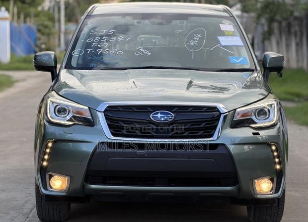 Subaru Forester 2016 Gray
