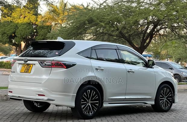 Toyota Harrier 2016 Pearl