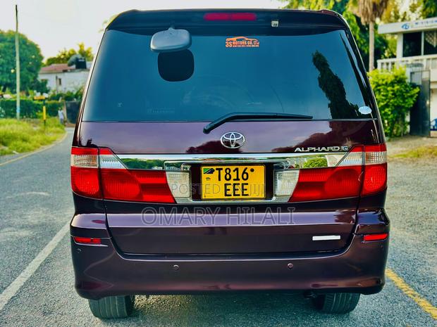 Toyota Alphard 2004 Maroon