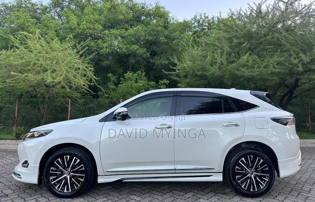 Toyota Harrier 2016 Pearl