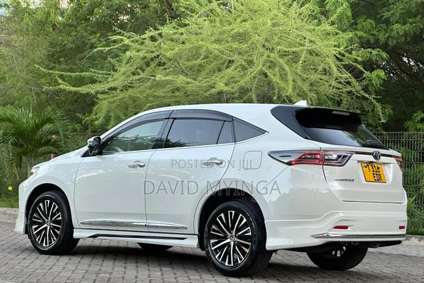 Toyota Harrier 2016 Pearl